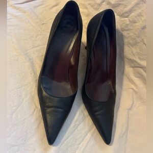 Gucci Black Leather Pointed Toe Heels